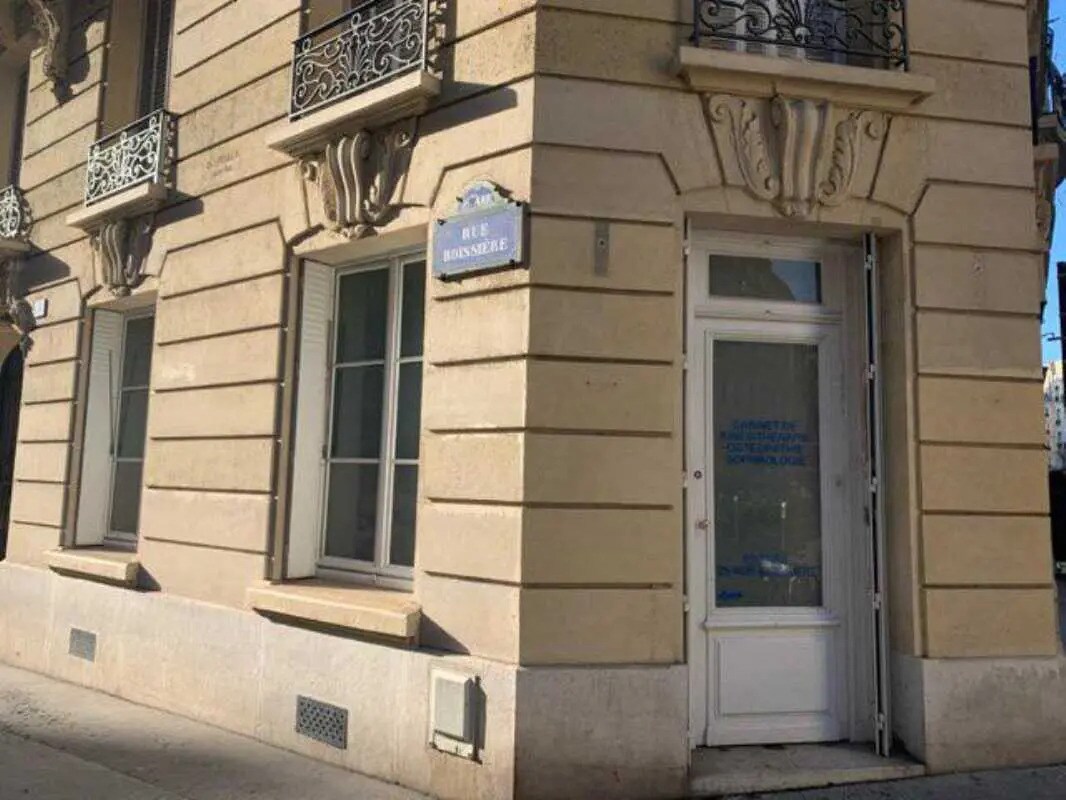 Rue Boissière, Paris for lease Building Photo- Image 1 of 9