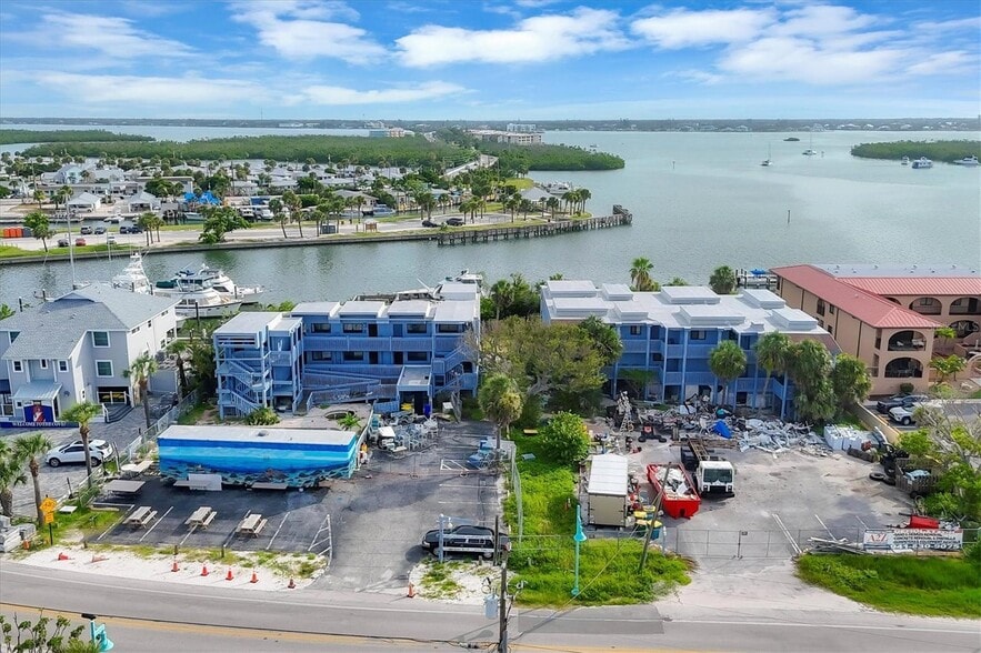 1815 Gulf Blvd, Englewood, FL for sale - Building Photo - Image 2 of 5