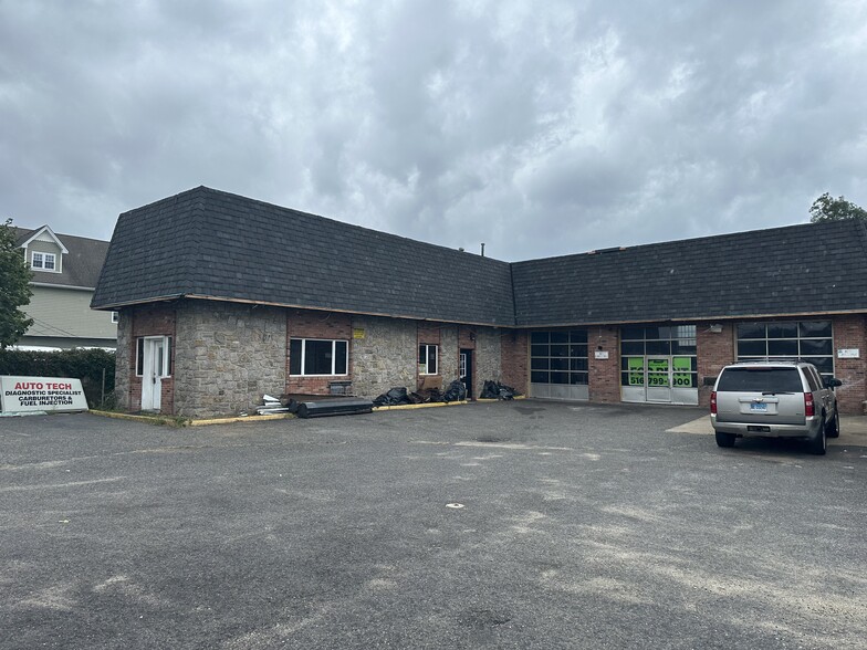 5714 Old Sunrise Hwy, Massapequa, NY for sale - Building Photo - Image 1 of 1