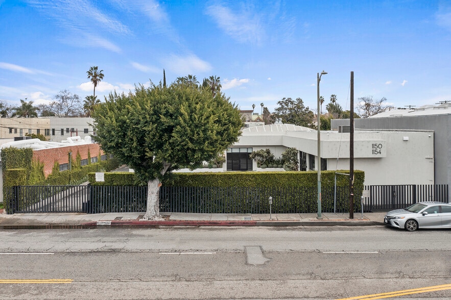 1154 S Robertson Blvd, Los Angeles, CA for lease - Primary Photo - Image 3 of 15