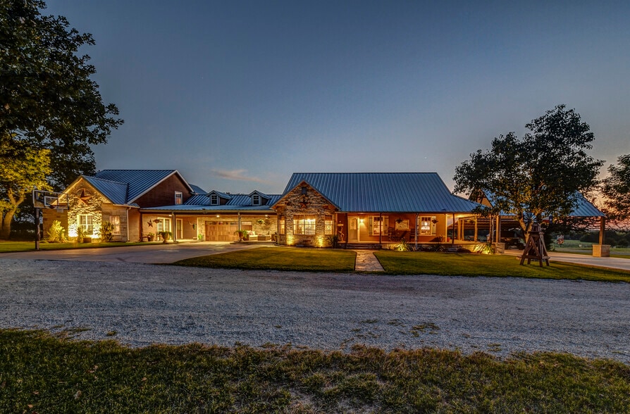 3112 Sunset School Rd, Sunset, TX for sale - Building Photo - Image 2 of 64