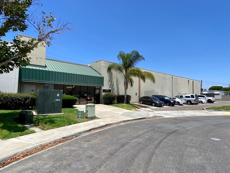 616 Marsat Ct, Chula Vista, CA for lease - Building Photo - Image 1 of 7