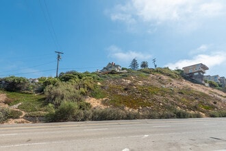 6916 Vista Del Mar ln, Playa Del Rey, CA - AERIAL  map view - Image1
