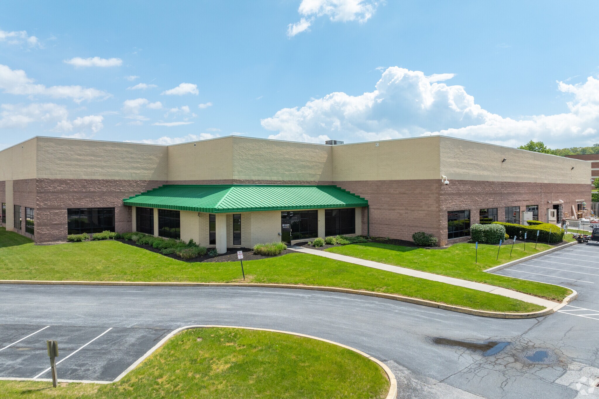 5065-5073 Ritter Rd, Mechanicsburg, PA for sale Primary Photo- Image 1 of 1