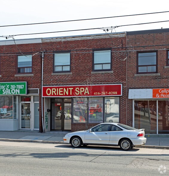 2879 Kingston Rd, Toronto, ON M1M 1N3