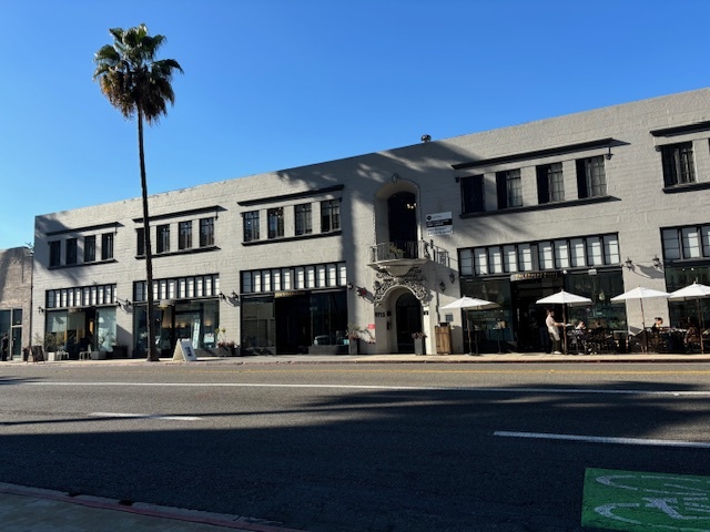 9701-9725 Santa Monica Blvd, Beverly Hills, CA for lease - Building Photo - Image 2 of 15