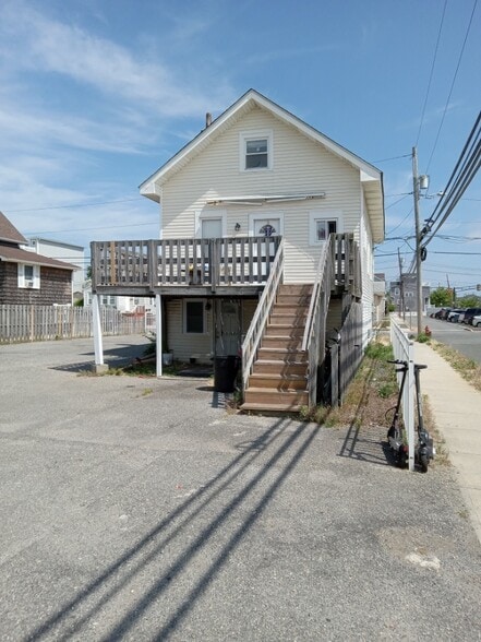 201 Blaine Ave, Seaside Heights, NJ for sale - Primary Photo - Image 1 of 12