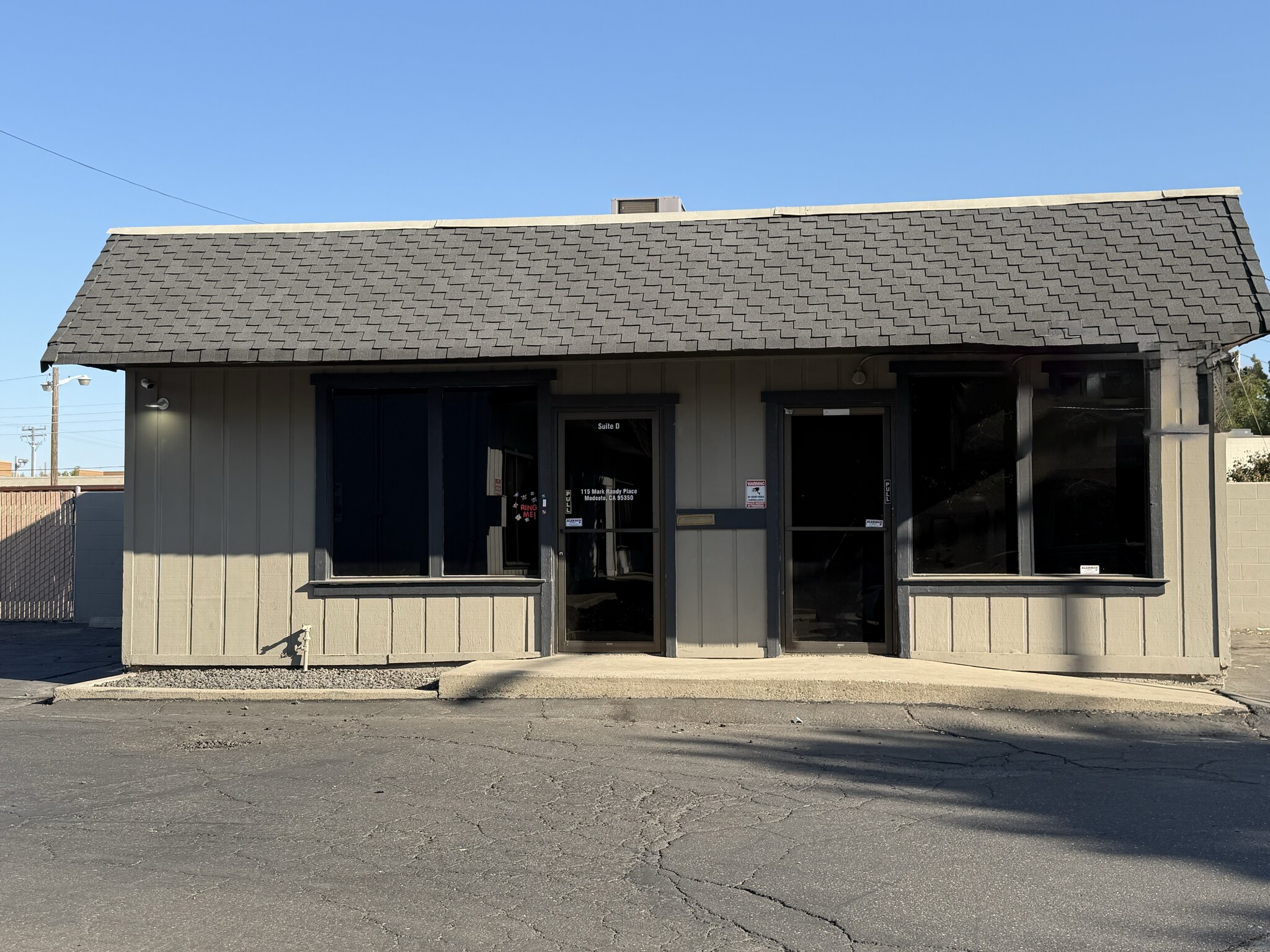 115 Mark Randy Pl, Modesto, CA for lease Interior Photo- Image 1 of 1