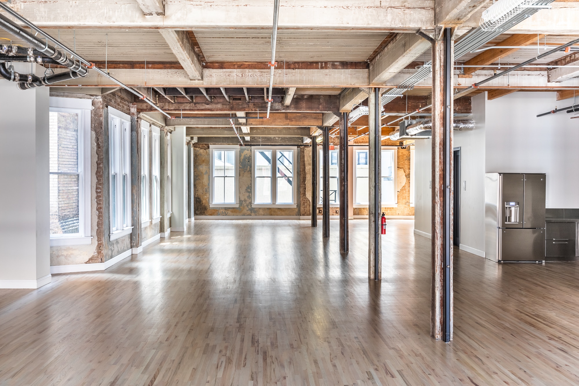 114 Main St, Houston, TX for lease Building Photo- Image 1 of 10