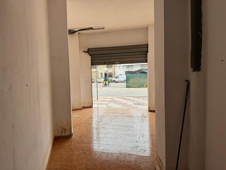 Retail in Algemesí for sale - Building Photo - Image 2 of 4