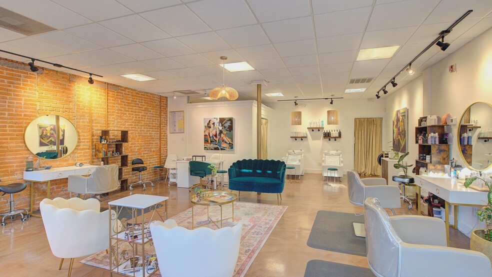 205 N Laurens St, Greenville, SC for sale - Commercial Listing Video - Image 2 of 13