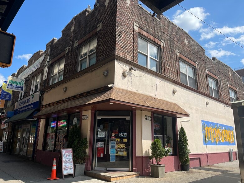 6902 Roosevelt Ave, Flushing, NY for sale - Primary Photo - Image 1 of 5