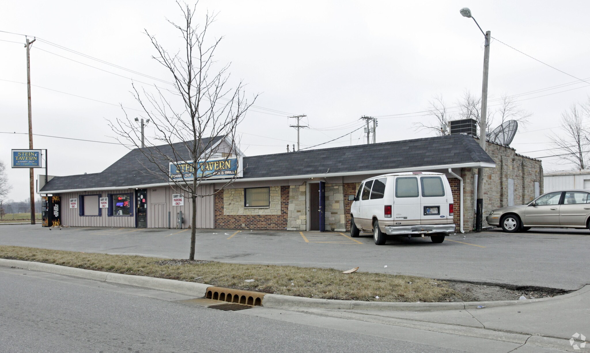 3418 Wayne Ter, Fort Wayne, IN for sale Primary Photo- Image 1 of 1