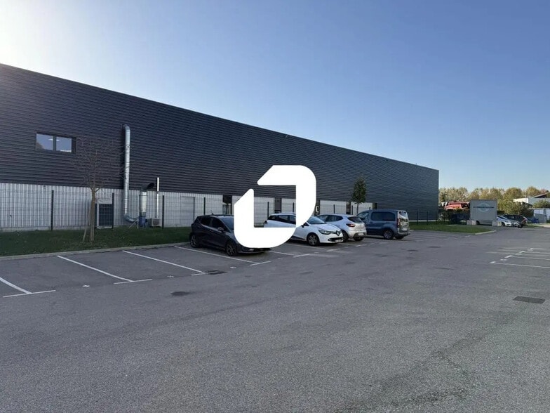 Industrial in Voreppe for lease - Building Photo - Image 3 of 7