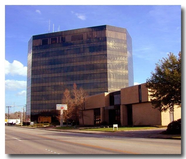 2615 Calder Ave, Beaumont, TX for lease Building Photo- Image 1 of 6