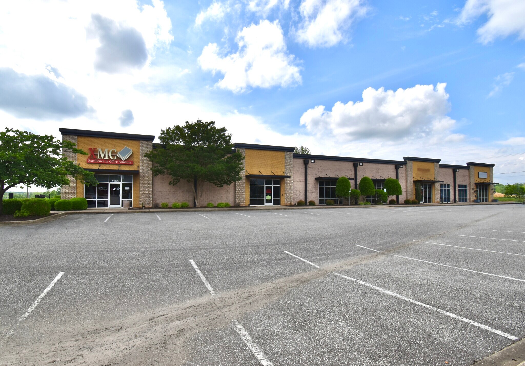 17211751 Vann Dr, Jackson, TN 38305 Retail for Lease