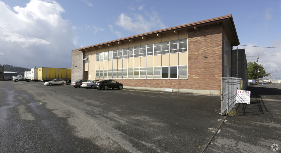 2120 W 7th Pl, Eugene, OR for lease - Building Photo - Image 1 of 8