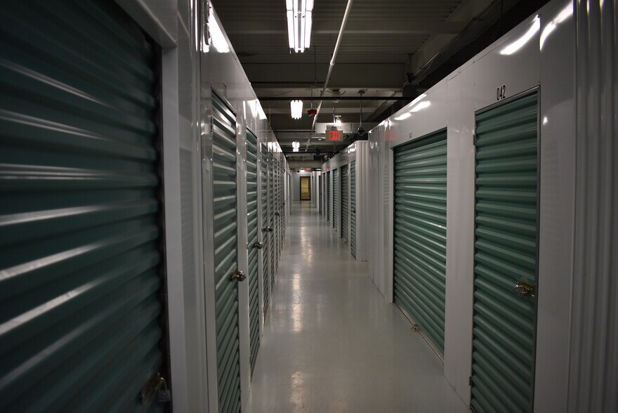 607 Bantam Rd, Bantam, CT 06750