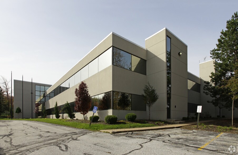 7670 Auburn Rd, Concord Township, OH for sale - Primary Photo - Image 1 of 1