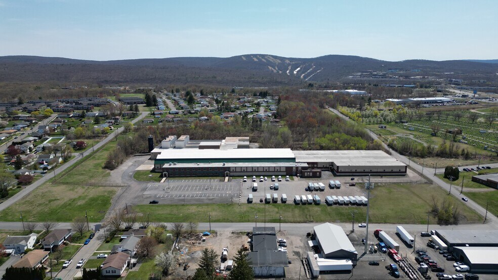 600 Sanders St, Scranton, PA for sale - Building Photo - Image 3 of 33