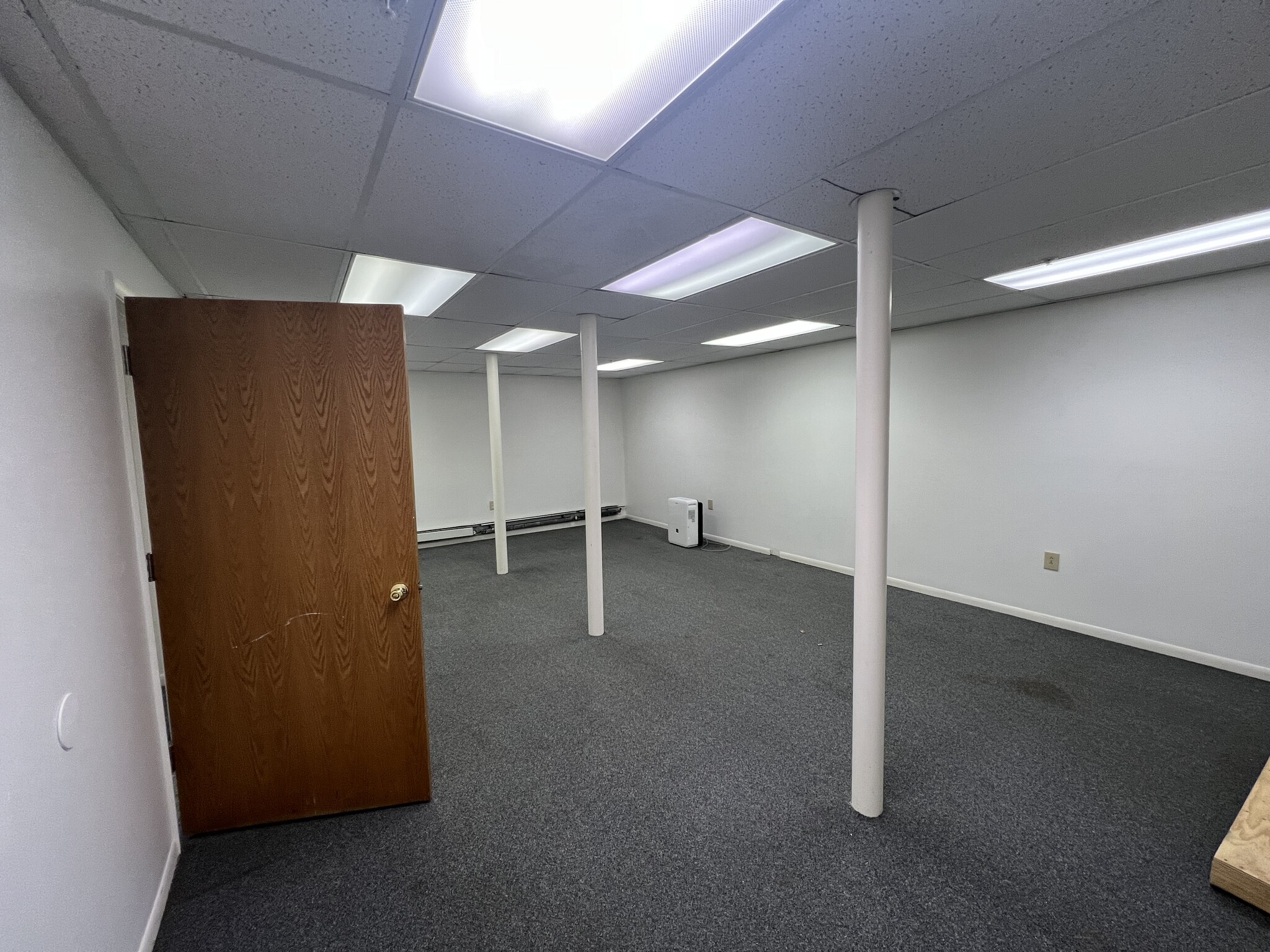 120 Goodhue St, Owosso, MI for lease Interior Photo- Image 1 of 2