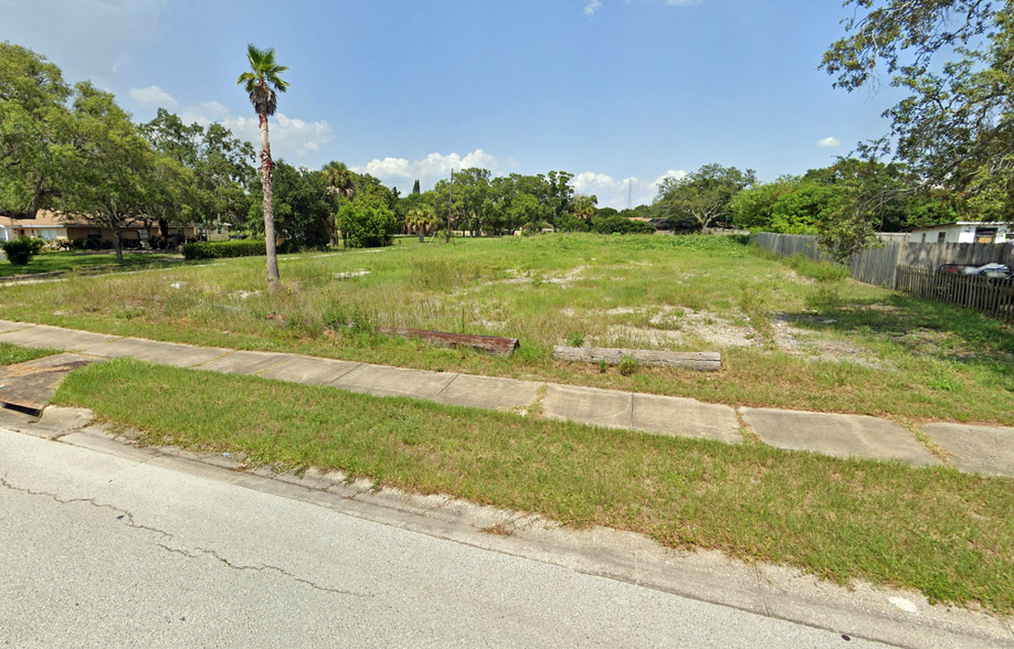 116th Ln, Largo, FL for sale - Building Photo - Image 2 of 5