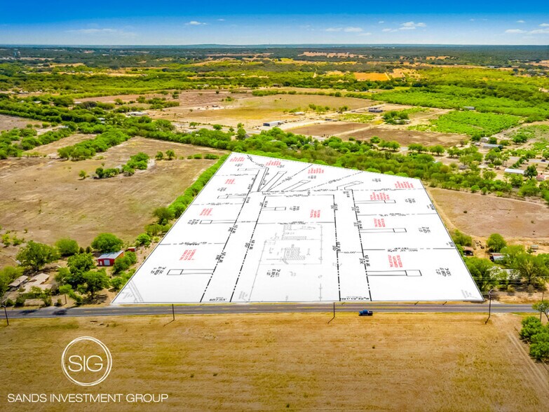 22288 FM 463, Devine, TX 78016