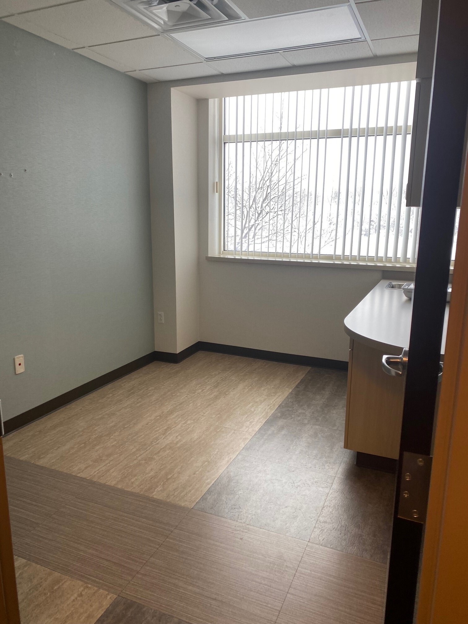 15959 Hall Rd, Macomb Township, MI for lease Interior Photo- Image 1 of 4