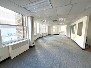 11 Hanover Sq, New York, NY for lease Interior Photo- Image 2 of 7