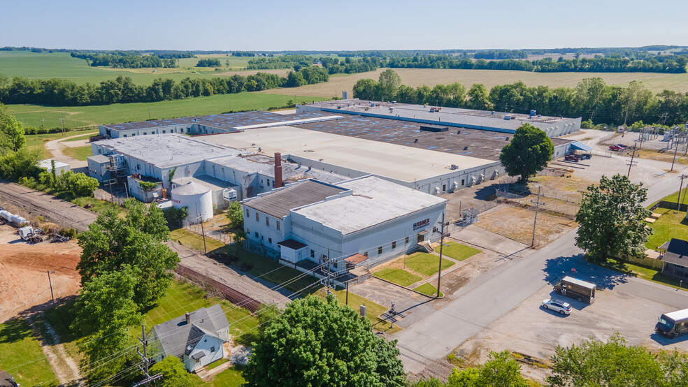 190 E Polk St, Orleans, IN for lease - Building Photo - Image 1 of 15