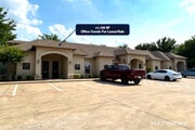 Green Oaks Offices - Live-Work Space