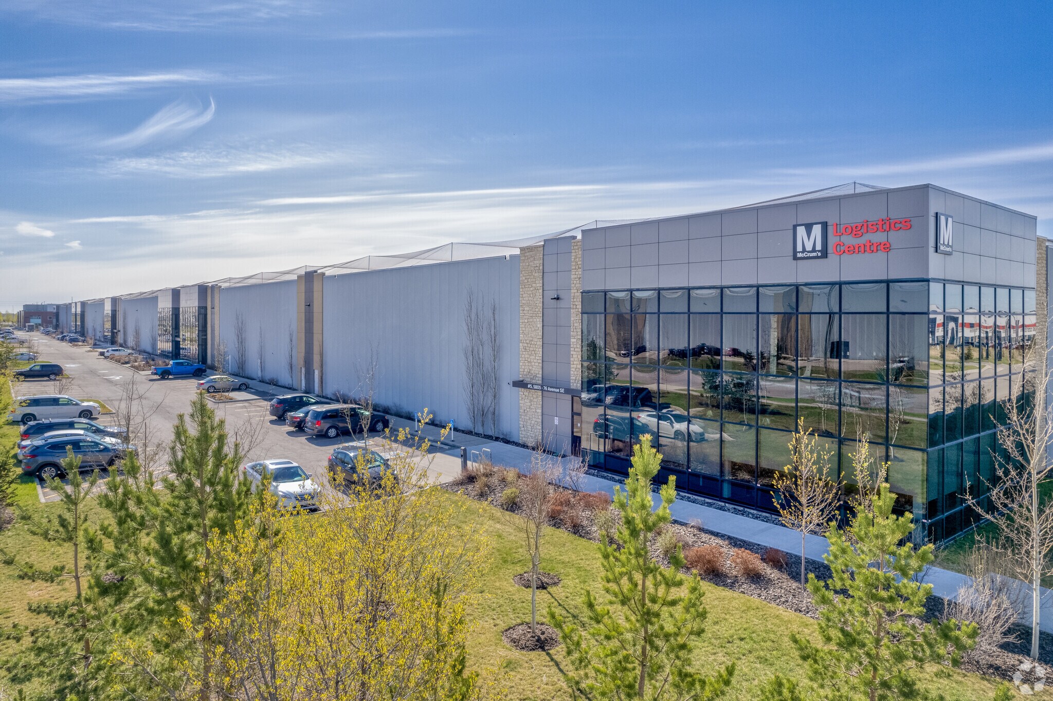 5805 76th Ave SE, Calgary, AB for sale Primary Photo- Image 1 of 1