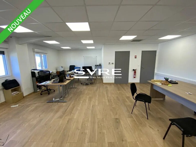 Office in Aubagne for lease - Interior Photo - Image 2 of 6