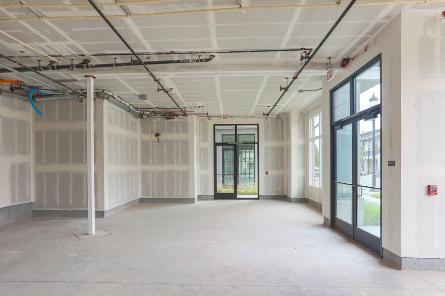 Aptos Village portfolio of 8 properties for sale on LoopNet.com - Matterport 3D Scan - Image 3 of 32