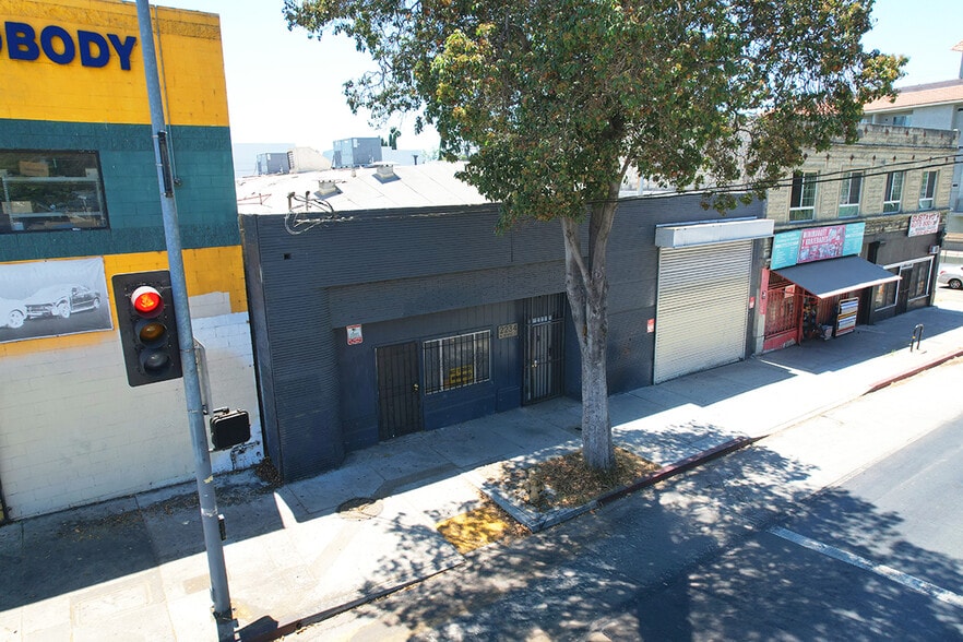 2234 W Temple St, Los Angeles, CA for lease - Building Photo - Image 3 of 11