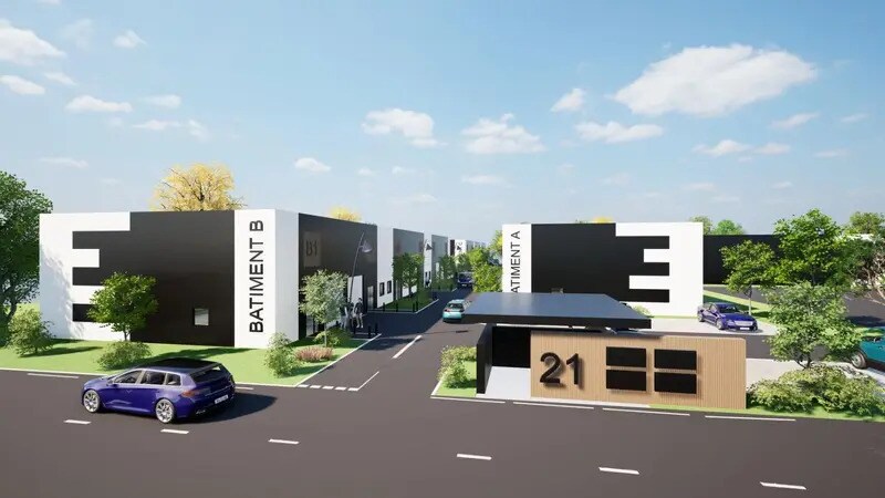 Flex in Caudan for sale Building Photo- Image 1 of 3