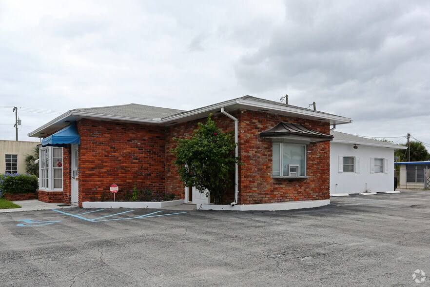 1315 N Dixie Hwy, Lake Worth, FL for sale - Primary Photo - Image 1 of 1
