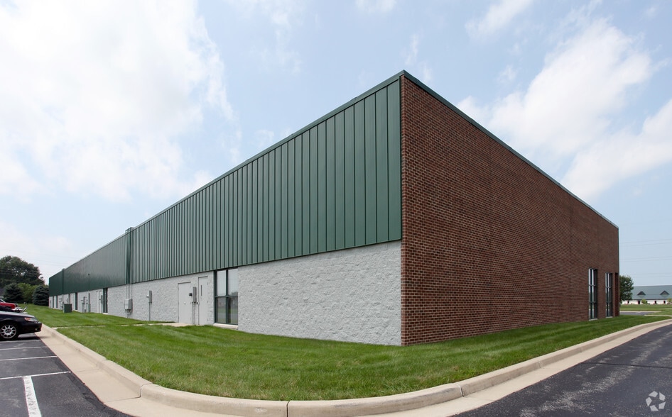 2529 Commerce Dr, Kokomo, IN for lease - Building Photo - Image 2 of 4