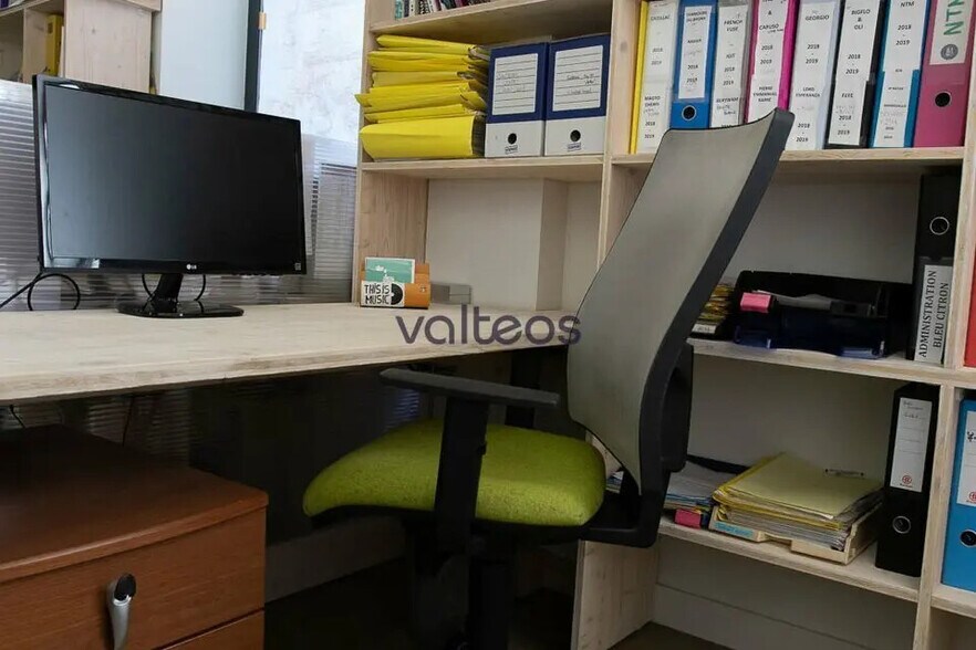 14 Rue Saint Charles, Toulouse for lease - Interior Photo - Image 3 of 8