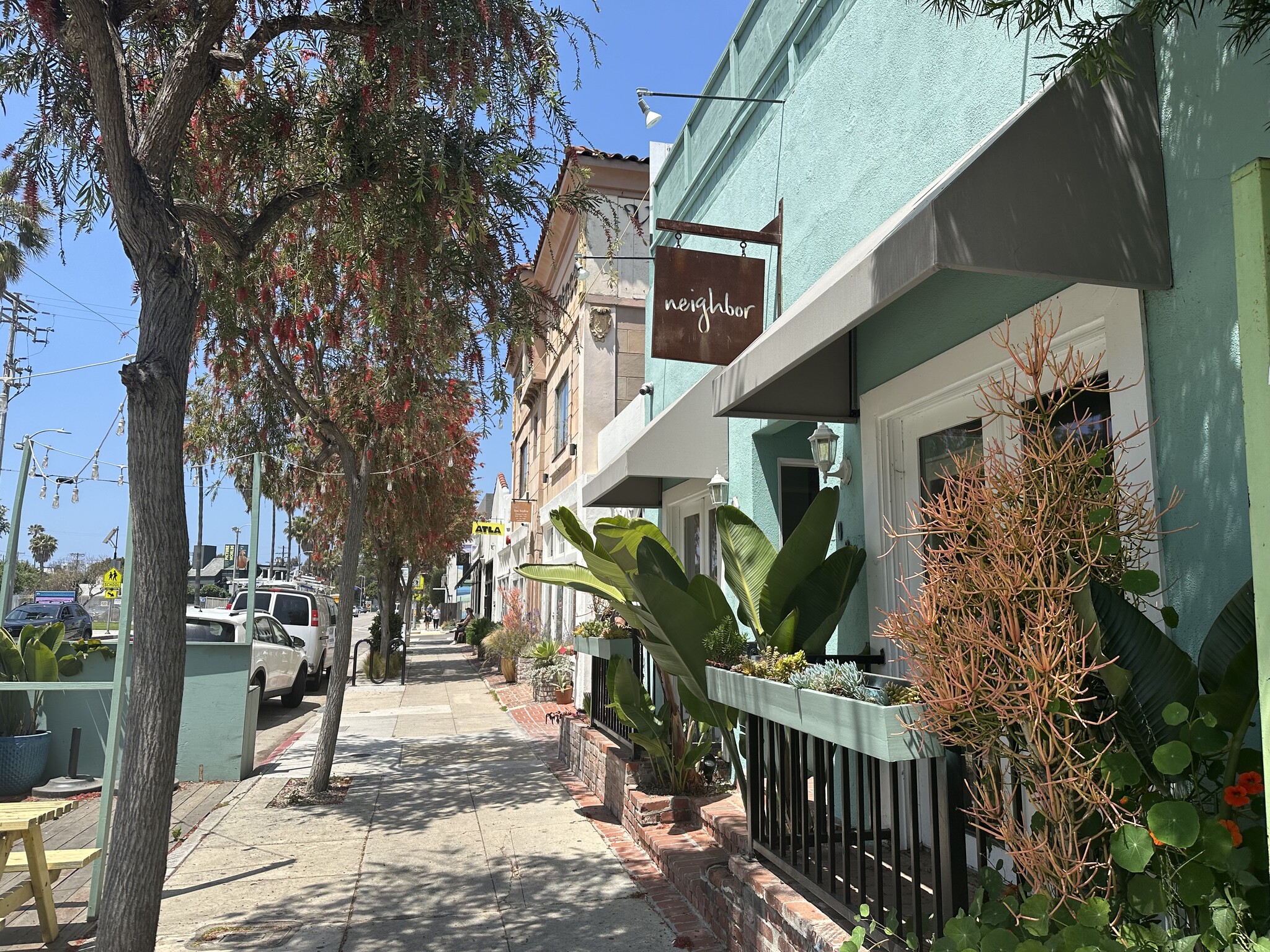 1031 Abbot Kinney Blvd, Venice, CA for lease Building Photo- Image 1 of 10