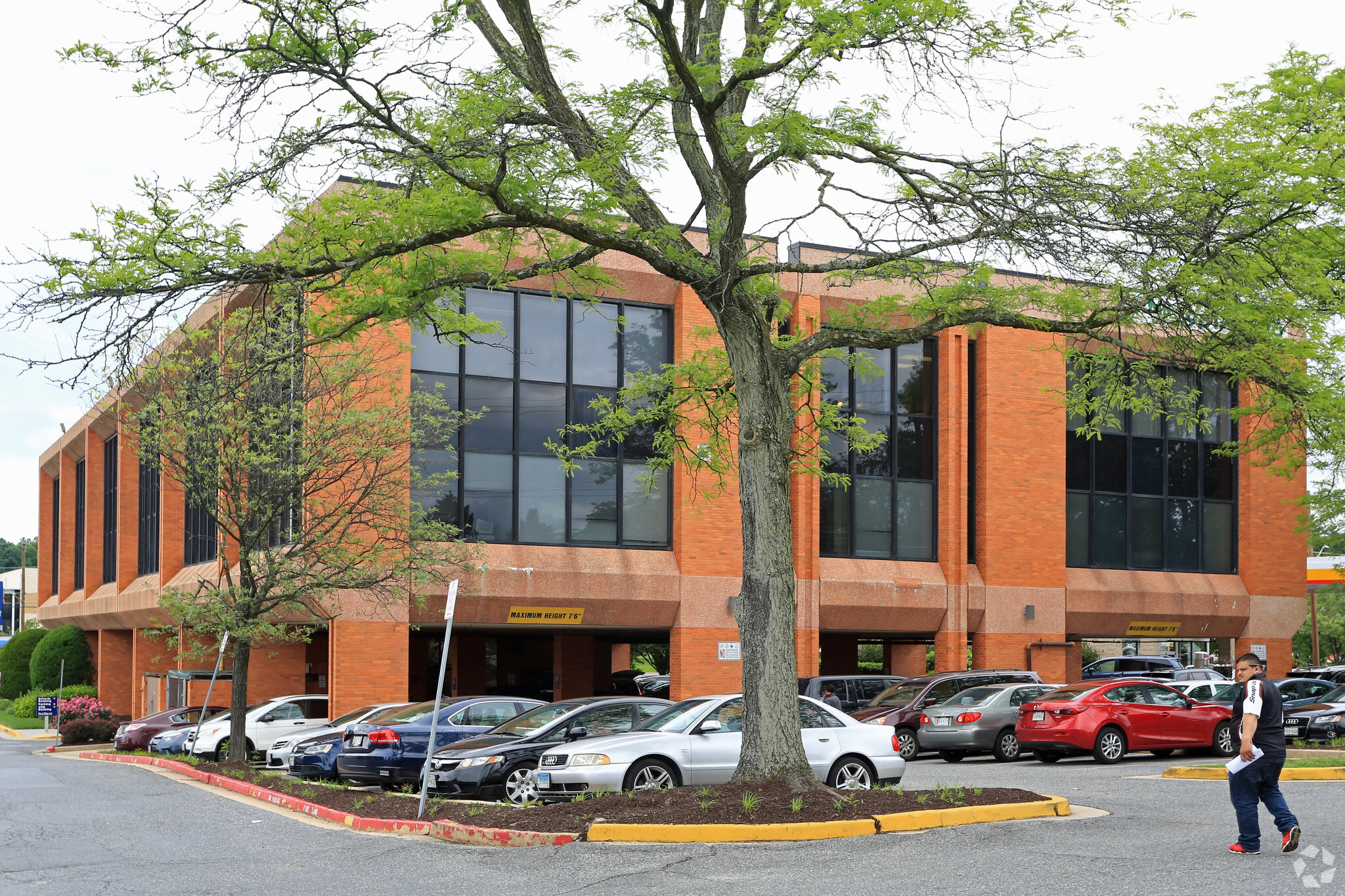 13975 Connecticut Ave, Silver Spring, MD for lease Primary Photo- Image 1 of 5