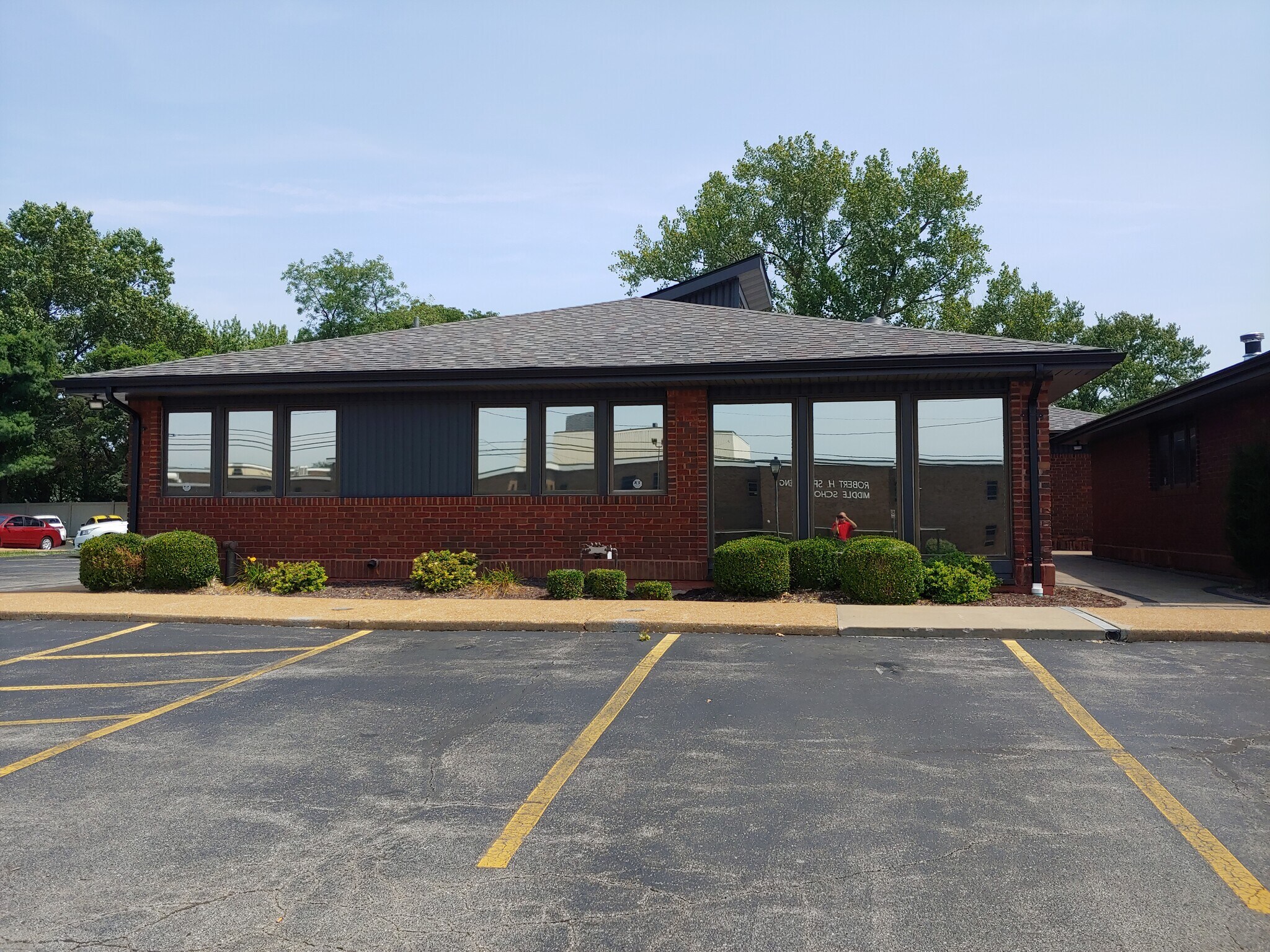 12115 Tesson Ferry Professional Ctr, Saint Louis, MO 63128