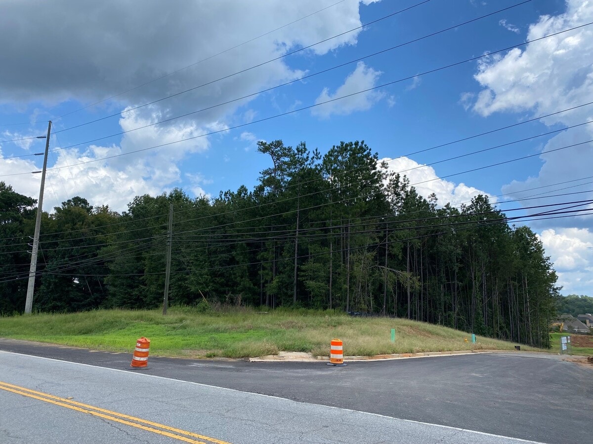 69106920 River Rd, Columbus, GA 31904