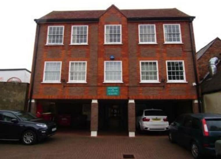 Lake St, Leighton Buzzard for sale - Building Photo - Image 1 of 1