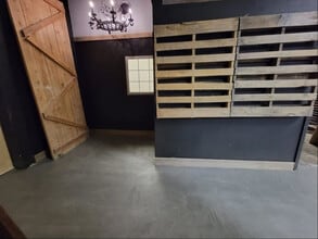 Barron Blvd, Grayslake, IL for lease Building Photo- Image 2 of 7