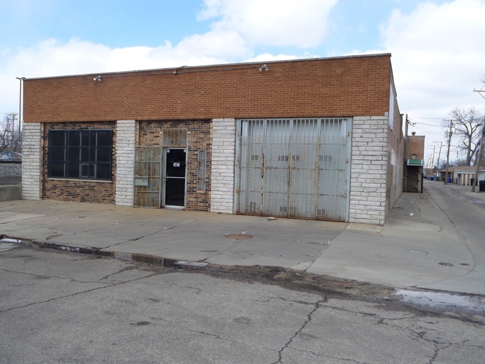 4556 W 62nd St, Chicago, IL for sale Building Photo- Image 1 of 11
