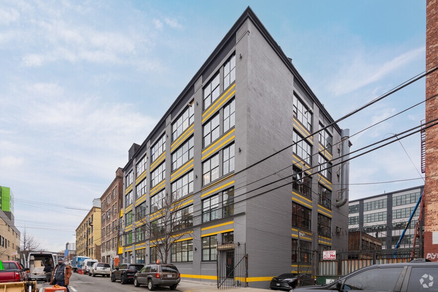 4020 22nd St, Long Island City, NY for sale - Building Photo - Image 1 of 1