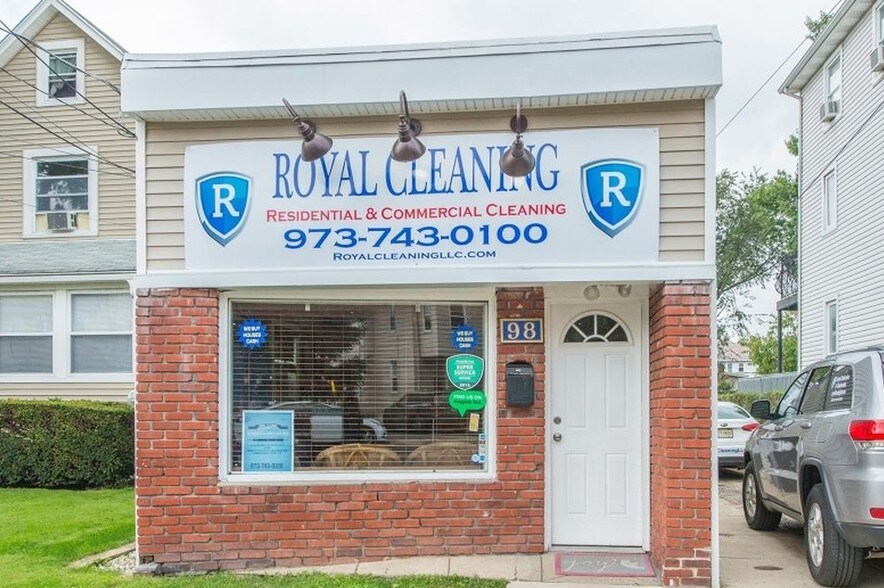 98 Broughton Ave, Bloomfield, NJ 07003