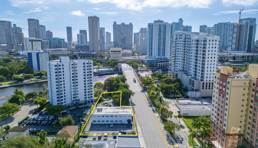 26 SW South River Dr, Miami, FL for sale - Aerial - Image 2 of 13