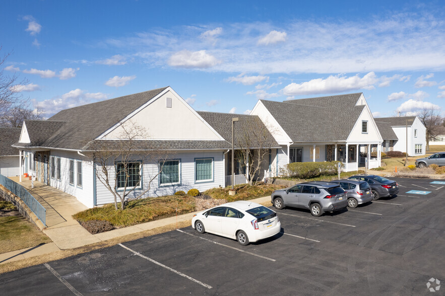 2288 2nd Street Pike, Newtown, PA for lease - Primary Photo - Image 1 of 29